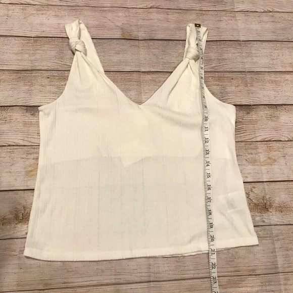 🌻 2 for $10 NWT H&M Knotted Strap Tank Size L - Picture 6 of 8